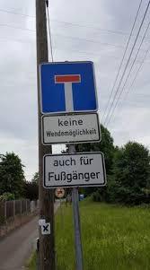 keine
Wendemöglichkeit
auch für
Fußgänger
X