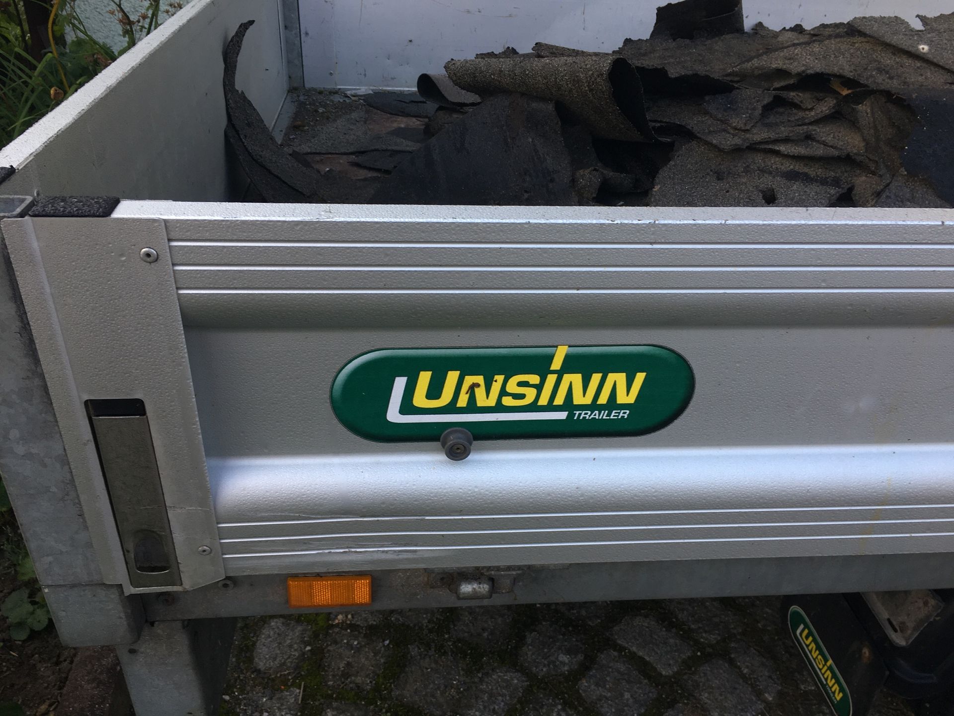 TRAILER
LUNSINN