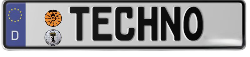 Ein Autokennzeichen mit der Aufschrift "TECHNO". Auf dem Nummernschild sind das EU-Symbol, das Brandenburger Wappen und das Berliner Wappen zu sehen.