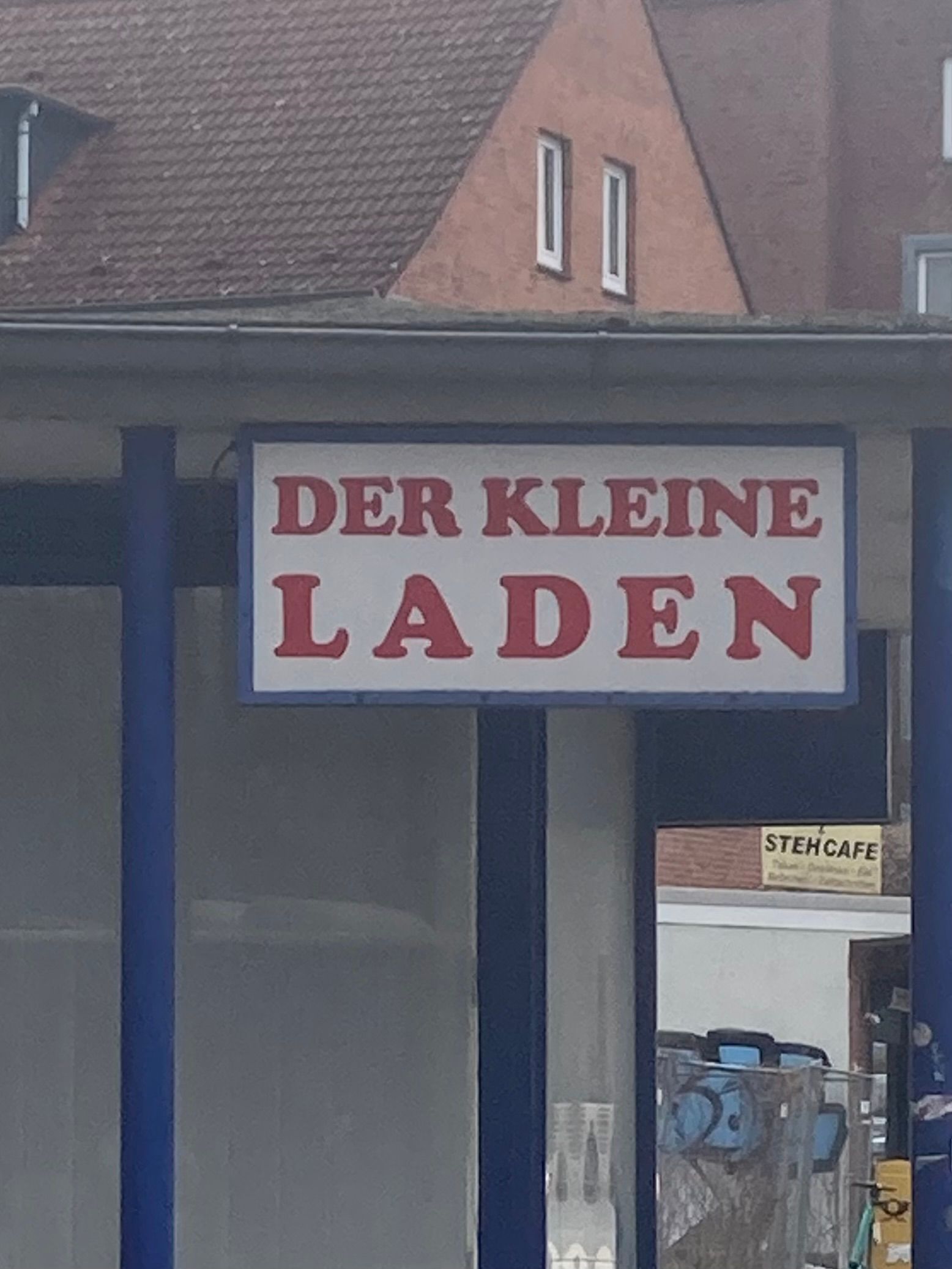 11
DER KLEINE
LADEN
STEH CAFE