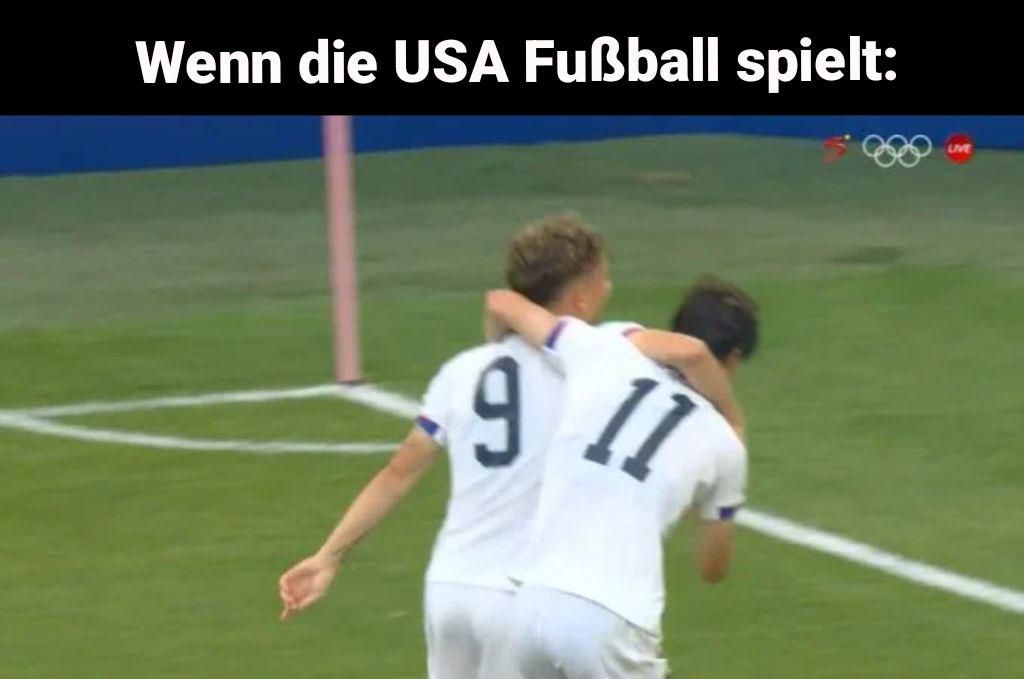 Wenn die USA Fußball spielt:
911
LIVE